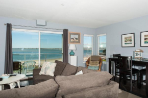 Waters Edge 214